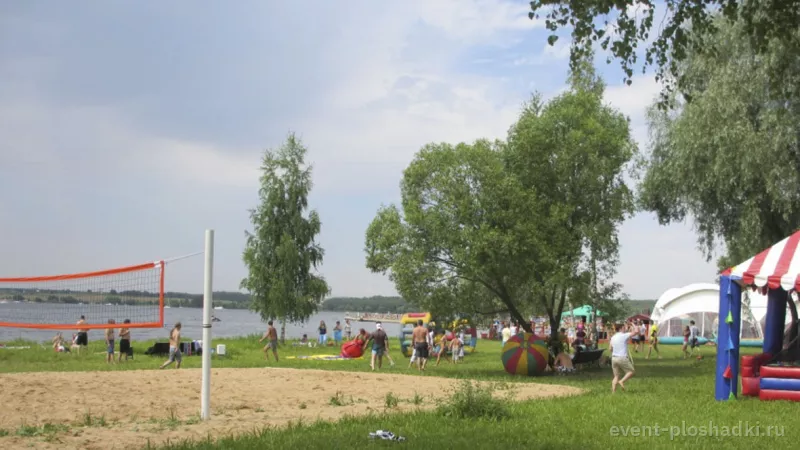 Green Beach Троицкое — летняя площадка в Москве — фото 4