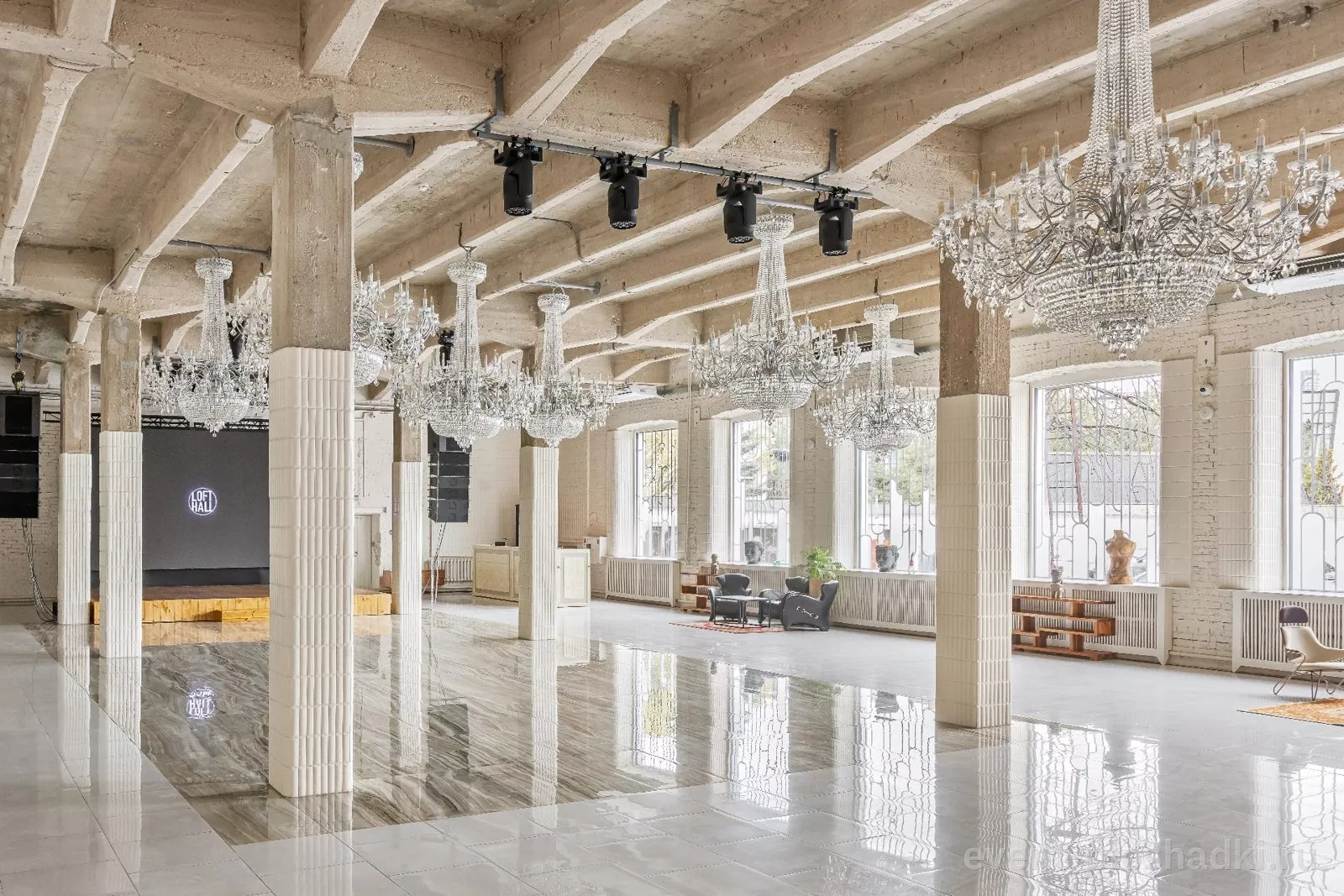 LOFT HALL #1 — Royal Blanc — лофт в Москве — фото 3