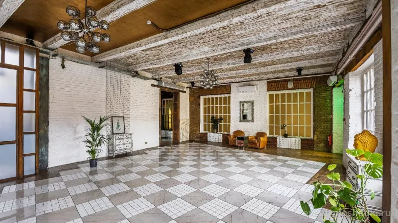 LOFT HALL #4 — Mondrian — лофт в Москве — фото 4