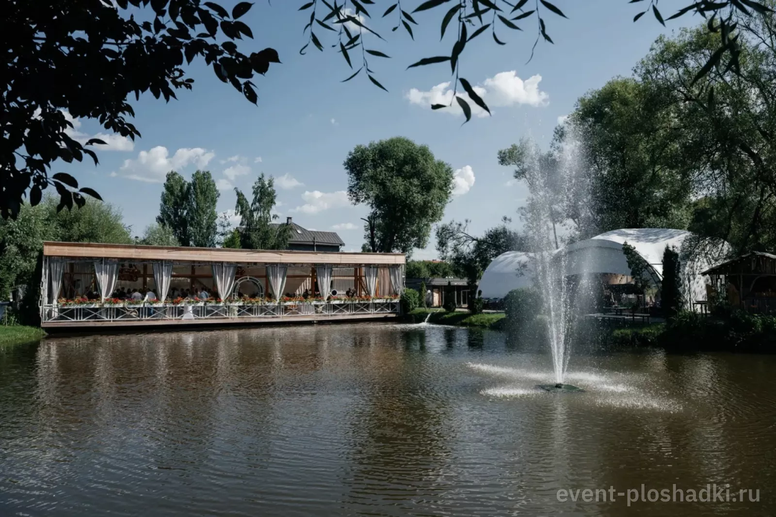 Vnukovo Village — Веранда Картмазовские пруды — загородная площадка в Москве — фото 5