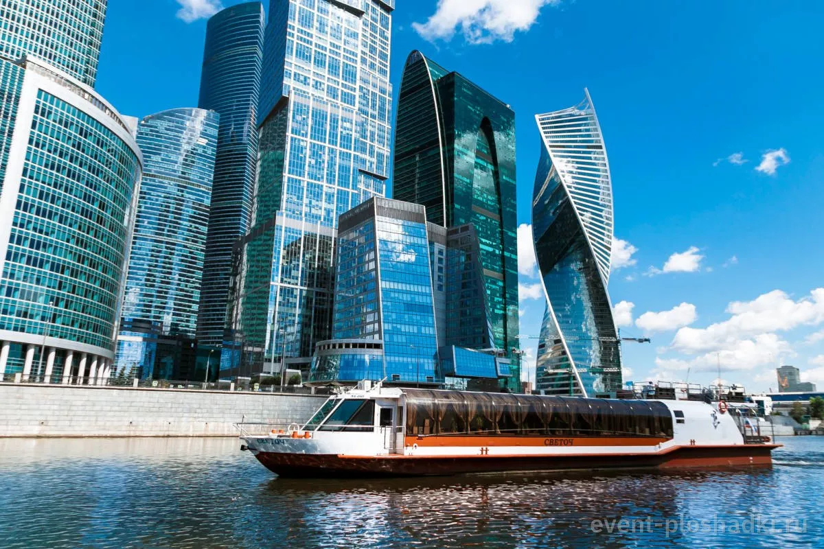 RED BOAT — Теплоход Светоч — теплоход в Москве — фото 2
