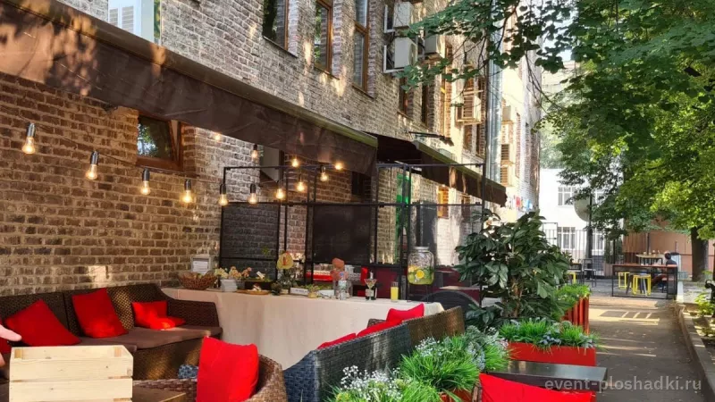 YA-cafe — Я-кафе 2 — летняя площадка в Москве — фото 7