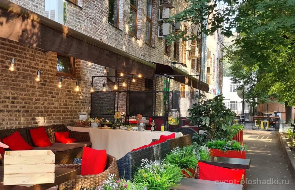YA-cafe — Я-кафе 2 — летняя площадка в Москве — фото 7