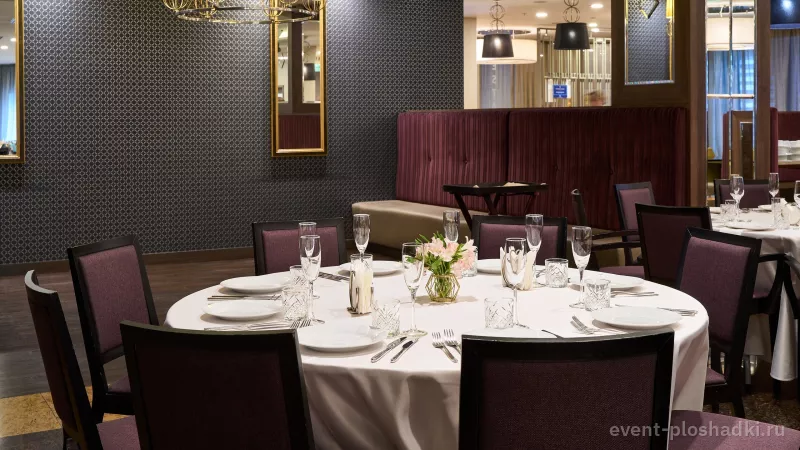 DoubleTree by Hilton — ресторан Emerald — банкетный зал в Тюмени