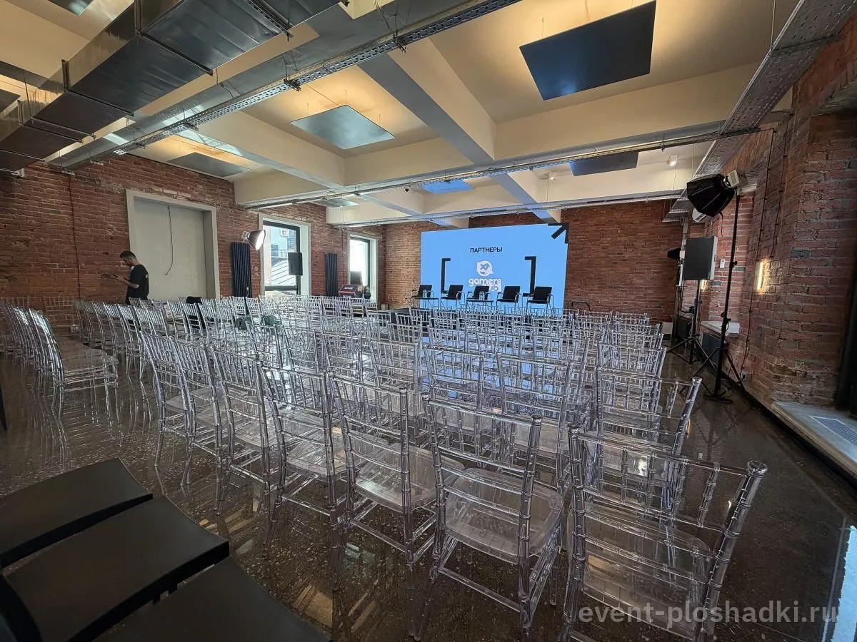 Quattro Space — Конференц-зал 310 — лофт в Москве — фото 6