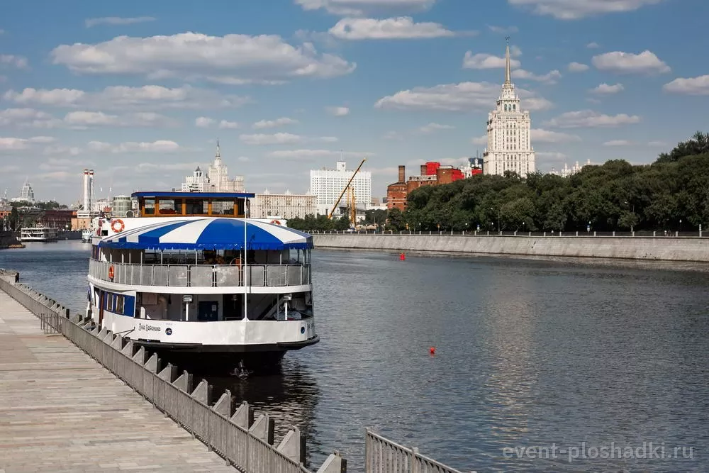 Речфлот — ретро-пароход «Анна Каренина» — теплоход в Москве — фото 3
