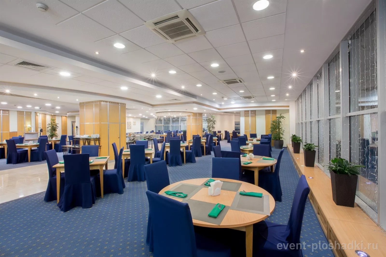 Novotel Москва Центр — Ресторан Côté Azur — зал в отеле в Москве — фото 2