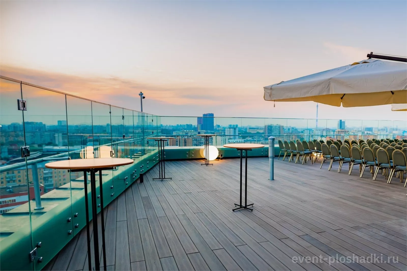 Novotel Москва Центр — Смотровая площадка — зал в отеле в Москве — фото 3
