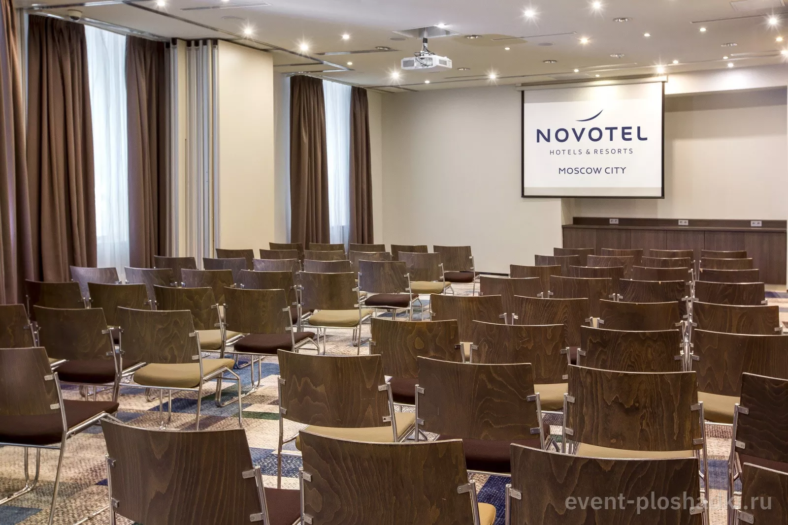 Novotel Москва Сити — Зал «Париж» — зал в отеле в Москве — фото 3