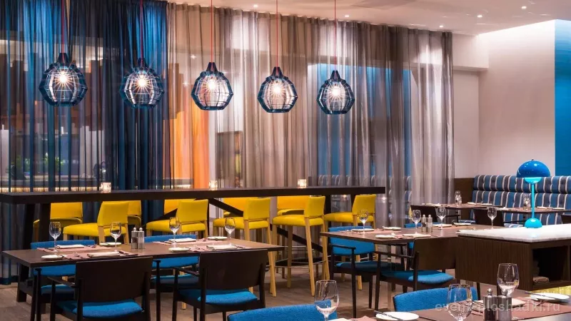 Cosmos Selection Москва Шереметьево Аэропорт (бывший Sheraton Шереметьево) — Ресторан «Стратосфера» — зал в отеле в Москве — фото 3