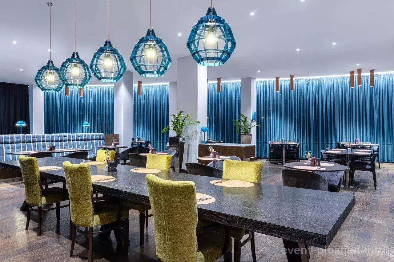 Cosmos Selection Москва Шереметьево Аэропорт (бывший Sheraton Шереметьево) — Ресторан «Стратосфера» — зал в отеле в Москве — фото 4
