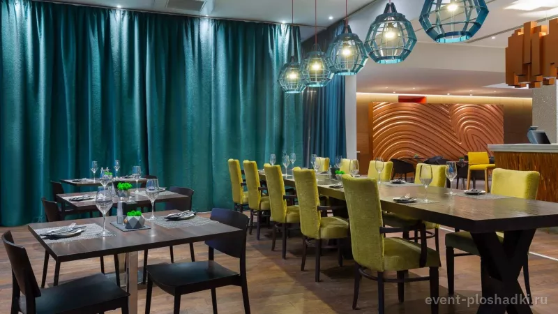 Cosmos Selection Москва Шереметьево Аэропорт (бывший Sheraton Шереметьево) — Ресторан «Стратосфера» — зал в отеле в Москве — фото 5