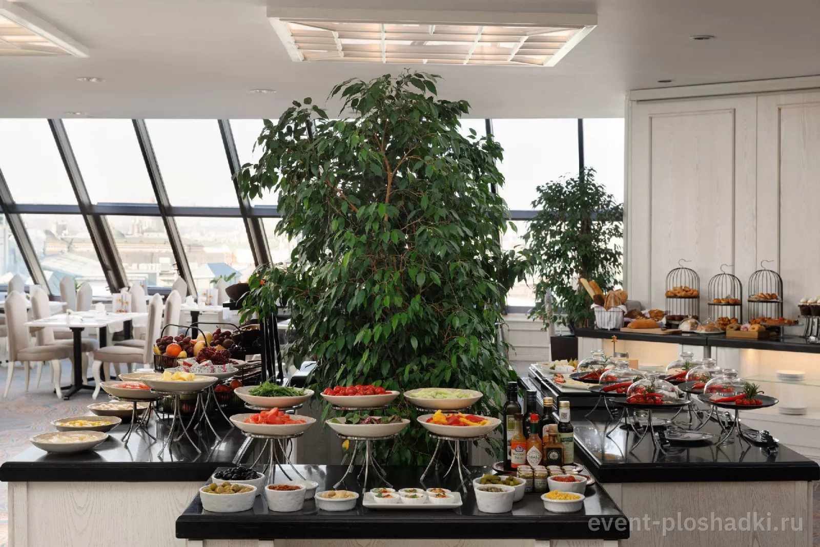 The St. Regis Москва Никольская — Зал «Руфтоп» — зал в отеле в Москве — фото 8
