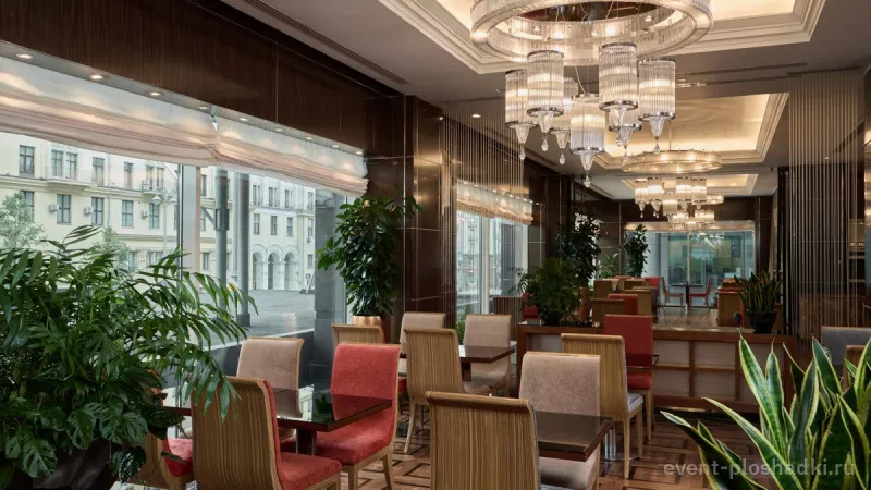 Hotel Continental (бывший InterContinental Москва Тверская) — Ресторан «Татлин» — зал в отеле в Москве — фото 7