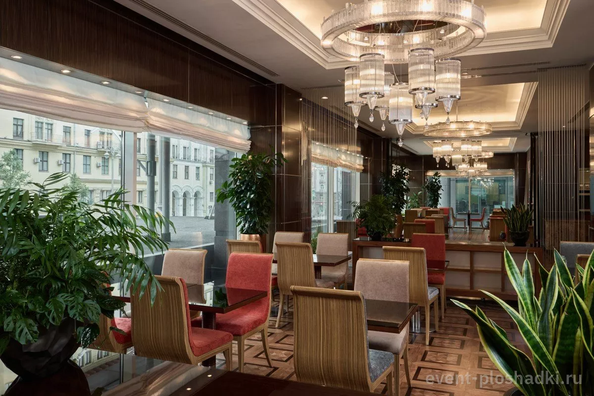 Hotel Continental (бывший InterContinental Москва Тверская) — Ресторан «Татлин» — зал в отеле в Москве — фото 7