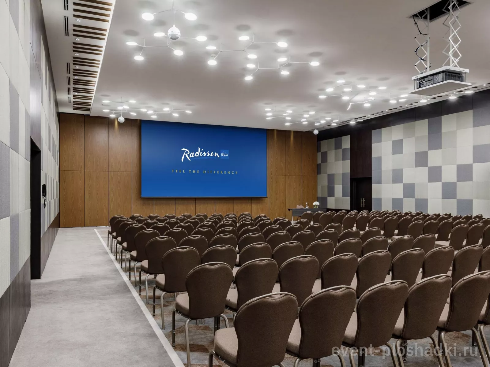 Radisson Blu Олимпийский — Бальный зал — зал в отеле в Москве — фото 4