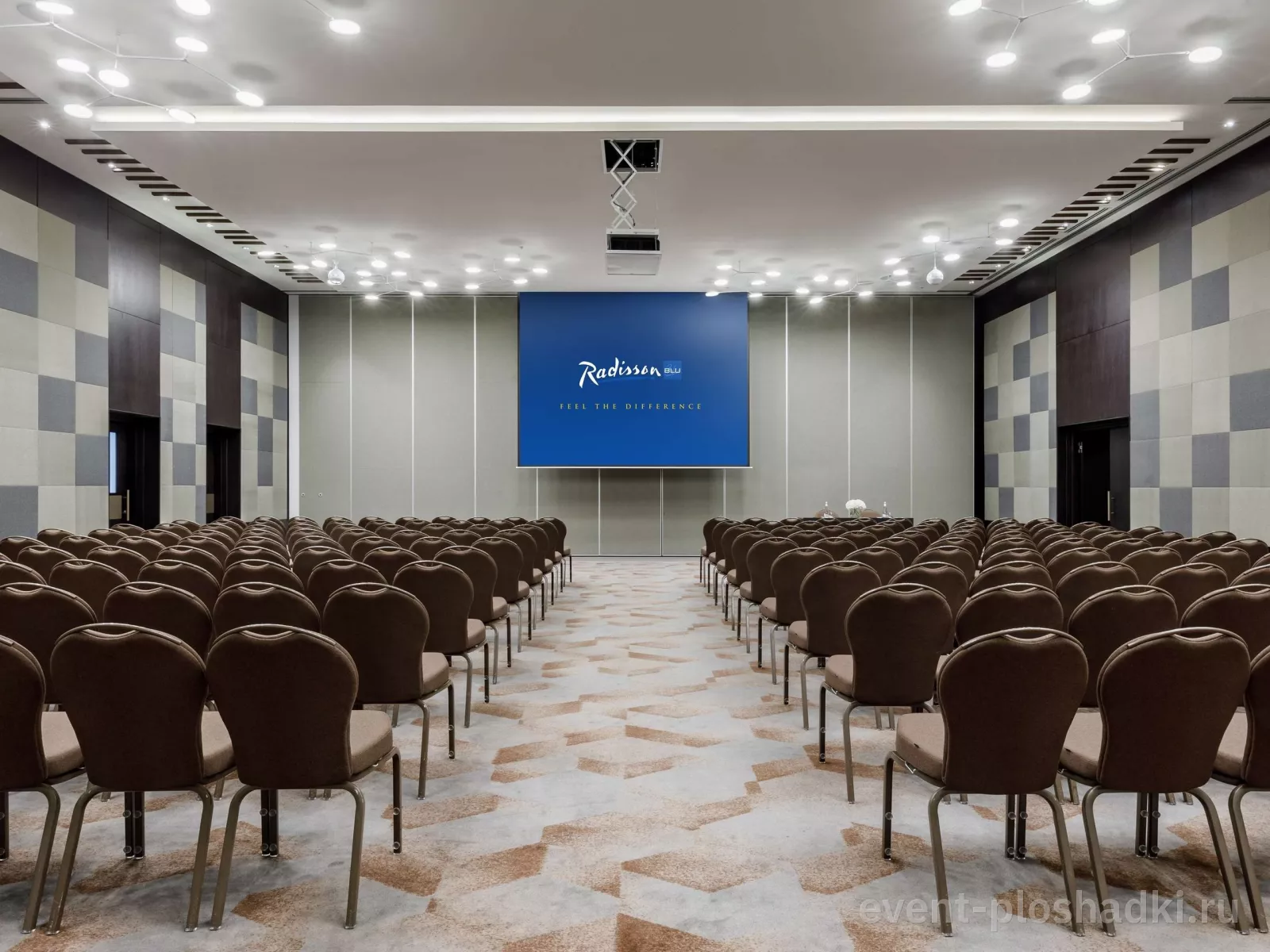 Radisson Blu Олимпийский — Бальный зал — зал в отеле в Москве — фото 5