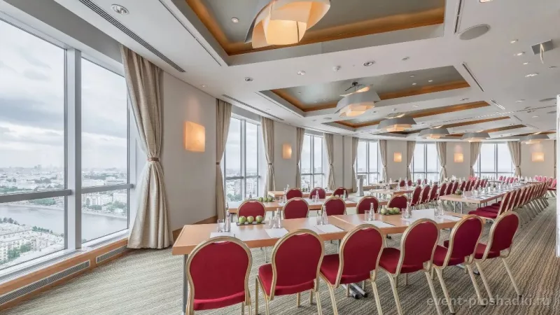 Swissôtel Красные Холмы Москва — Зал «Давос» — зал в отеле в Москве — фото 4