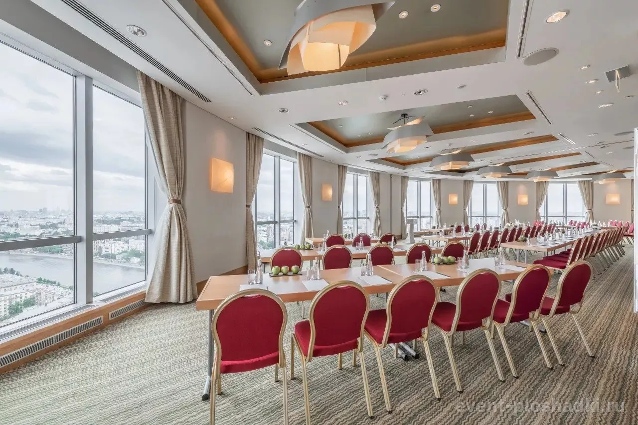 Swissôtel Красные Холмы Москва — Зал «Давос» — зал в отеле в Москве — фото 4