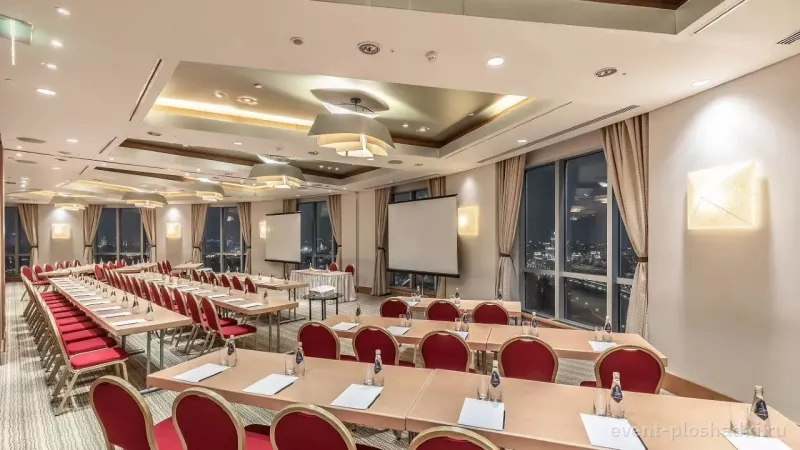 Swissôtel Красные Холмы Москва — Зал «Давос» — зал в отеле в Москве — фото 6