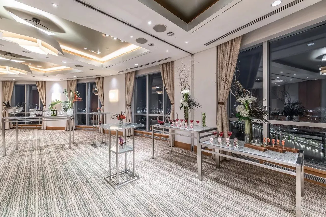 Swissôtel Красные Холмы Москва — Зал «Давос» — зал в отеле в Москве — фото 9