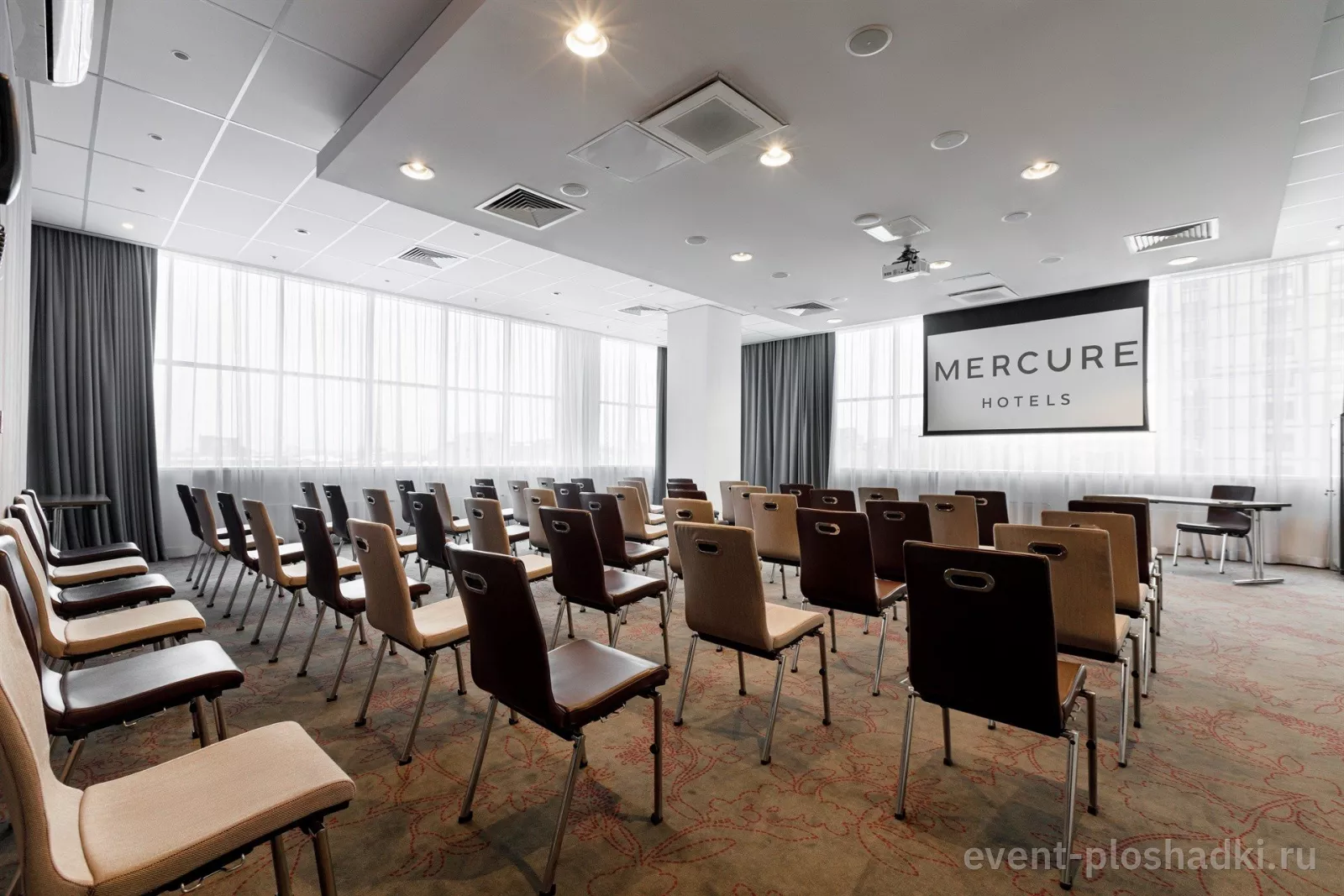 Mercure Тюмень Центр — Конференц-зал «Менделеев» — конференц-зал в Тюмени — фото 5
