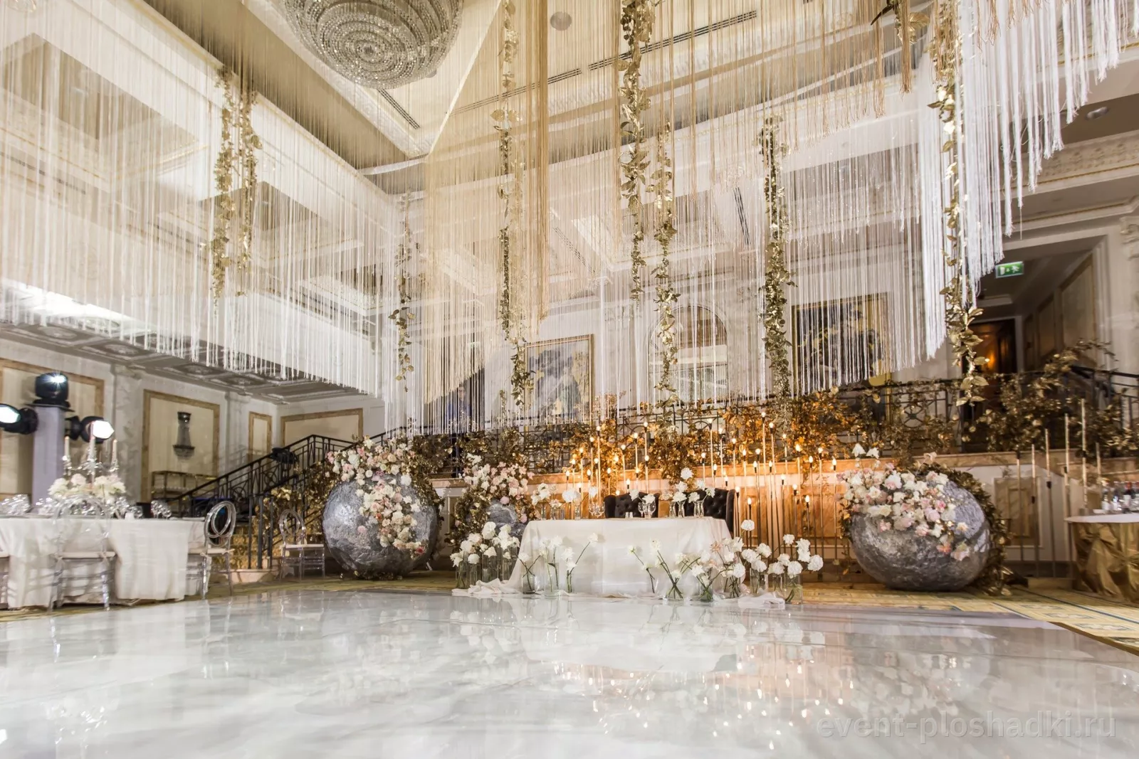 Лион Палас (бывший Four Seasons Lion Palace) — Бальный зал «Монферран» — зал в отеле в Санкт-Петербурге — фото 6