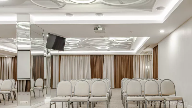 Ramada Новосибирск — Зал «Шишкин» — зал в отеле в Новосибирске — фото 6