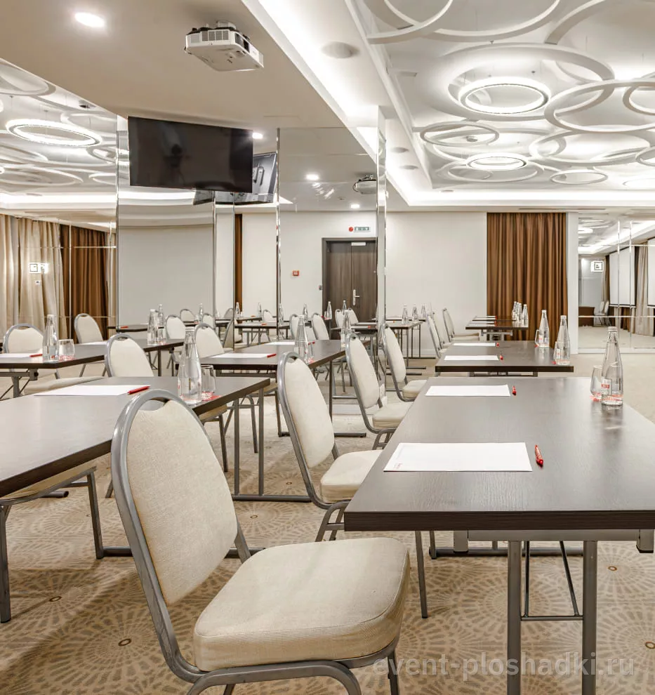 Ramada Новосибирск — Зал «Шишкин» — зал в отеле в Новосибирске — фото 11