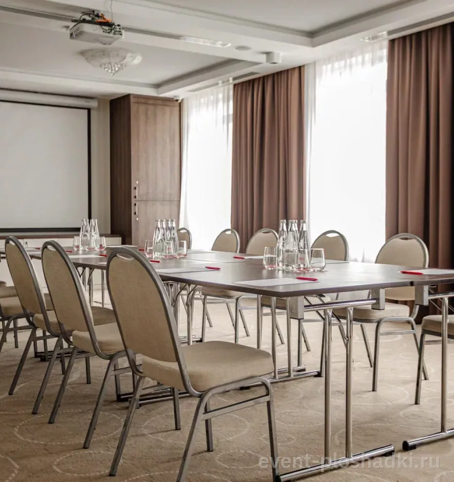 Ramada Новосибирск — Зал «Кедровый» — зал в отеле в Новосибирске — фото 5