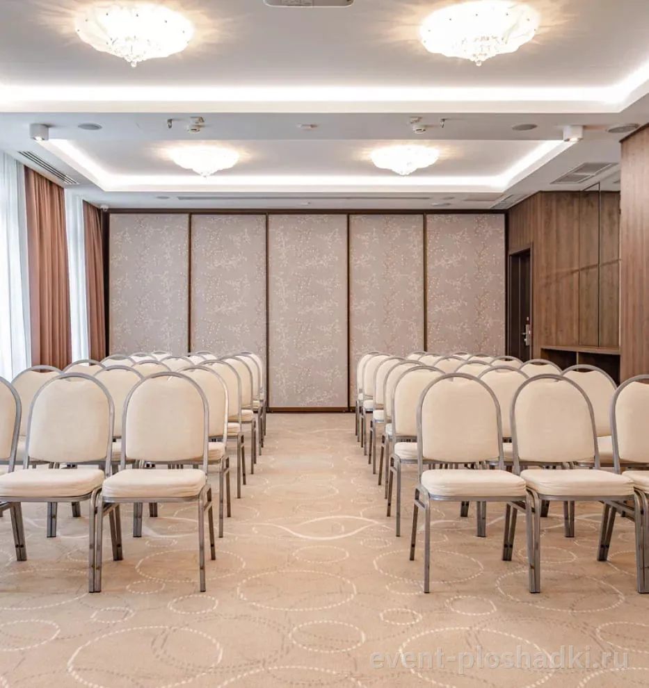 Ramada Новосибирск — Зал «Кедровый» — зал в отеле в Новосибирске — фото 8