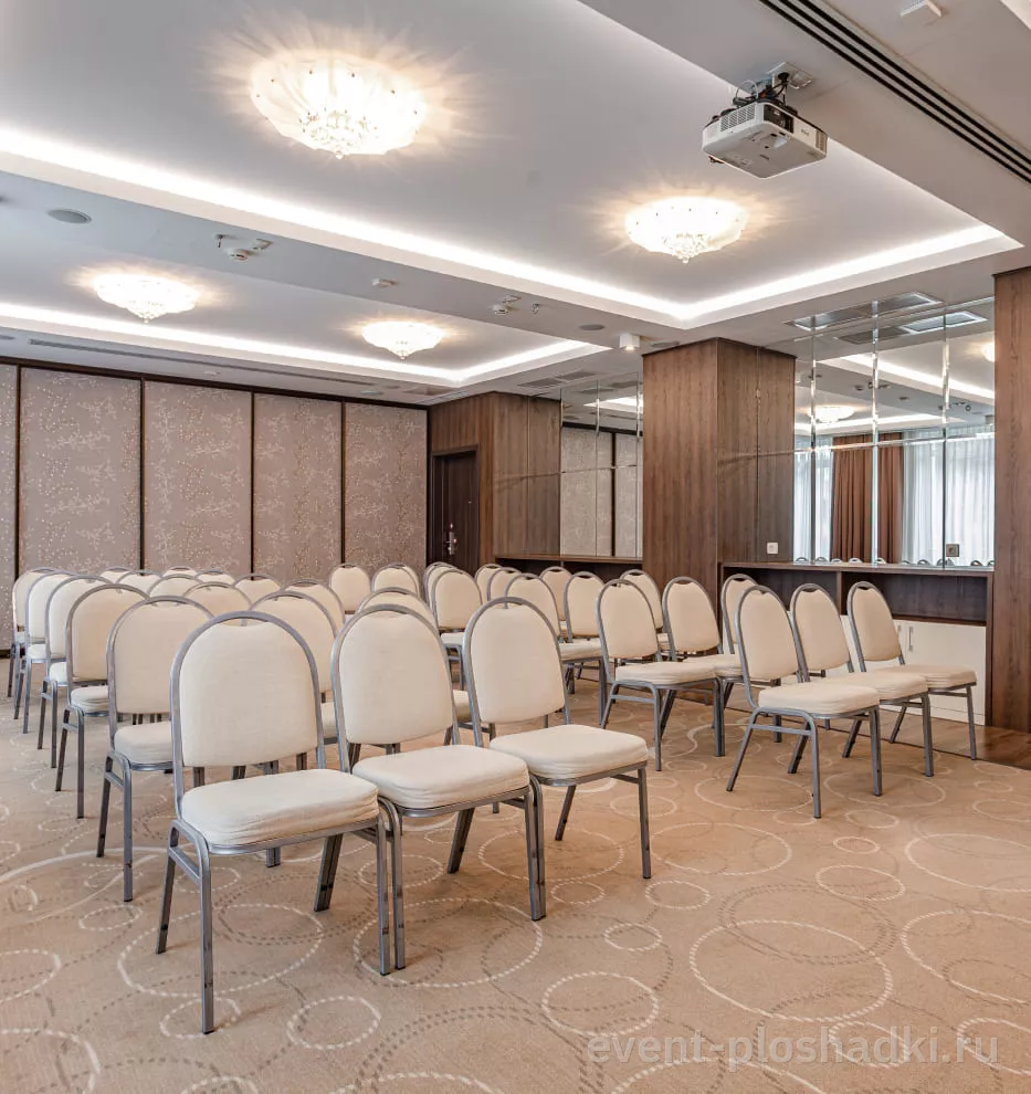 Ramada Новосибирск — Зал «Кедровый» — зал в отеле в Новосибирске — фото 9