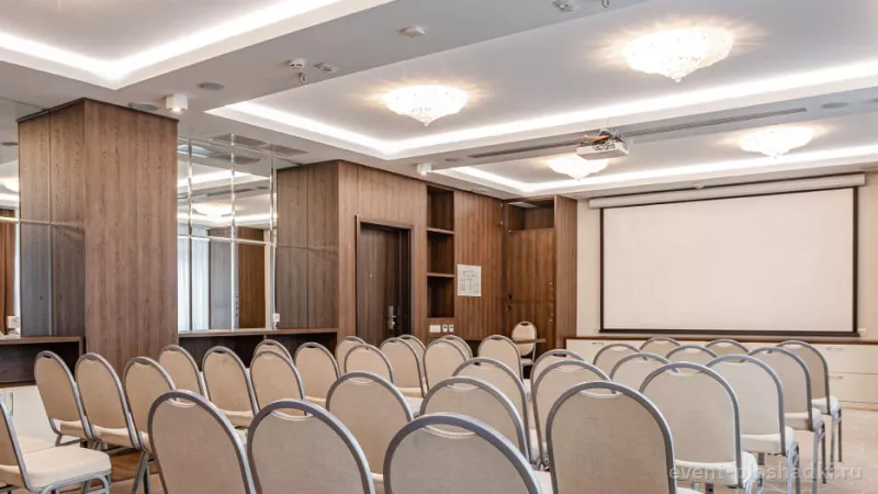 Ramada Новосибирск — Зал «Кедровый» — зал в отеле в Новосибирске — фото 10