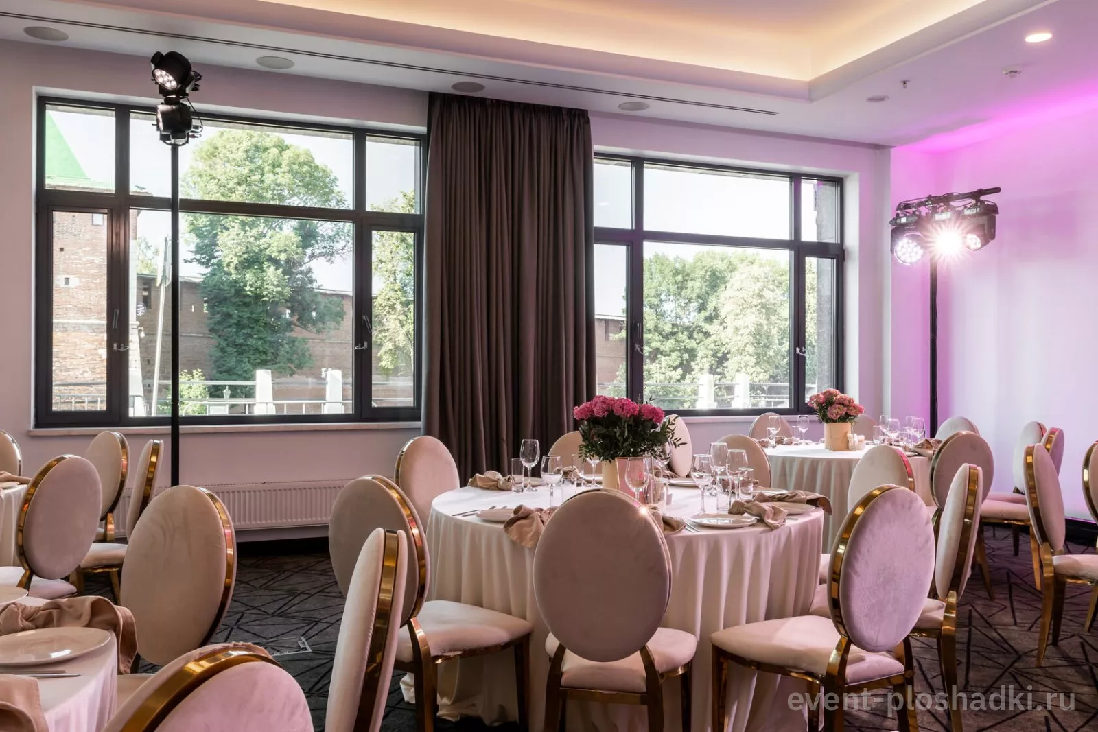 Отель Sheraton Nizhny Novgorod Kremlin — Зал «Пожарский» — зал в отеле в Нижнем Новгороде — фото 2