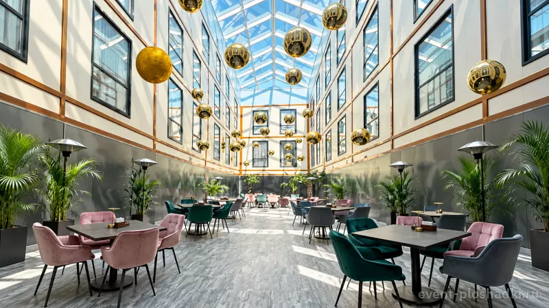Бизнес-центр «Аурум» — Зал Atrium Hall — конференц-зал в Санкт-Петербурге