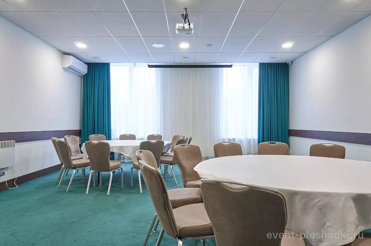 Cosmos Yaroslavl Hotel — Зал «Соловьёв» — зал в отеле в Ярославле — фото 2