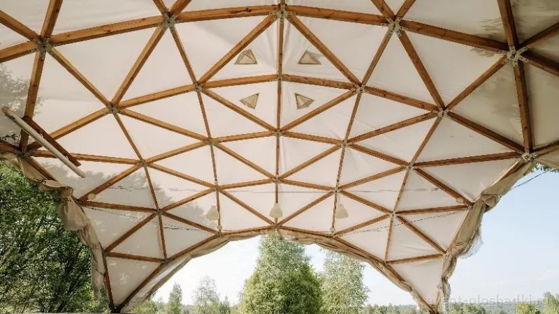 Экопарк «Ясно Поле» — Арочный шатёр «Окто-купол» — летняя площадка в Туле — фото 3