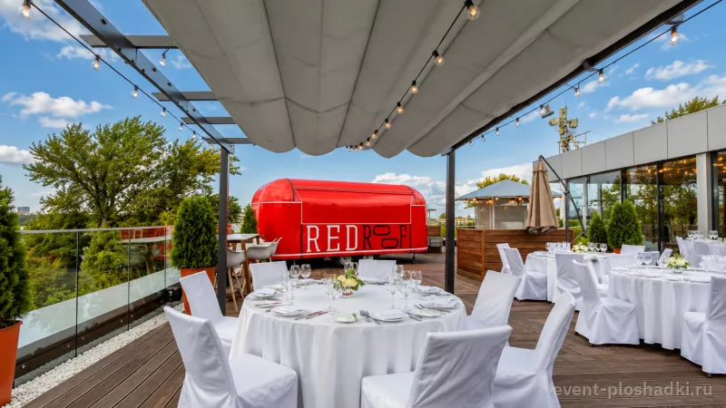 Red Stars Hotel — терраса Red Roof — летняя площадка в Санкт-Петербурге — фото 3