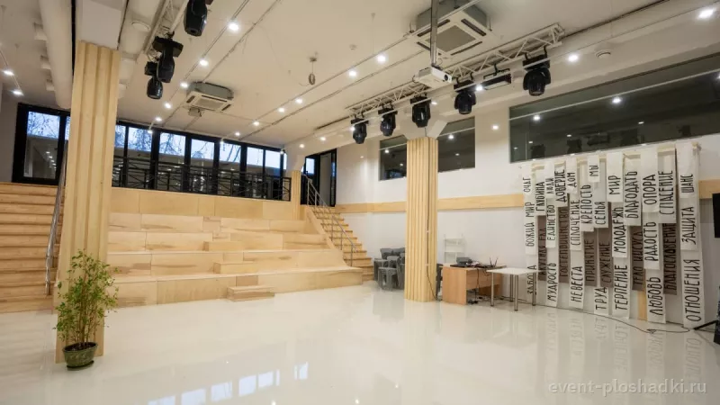 NOVA HALL — лофт в Москве