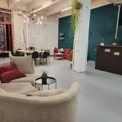 Сад у моря