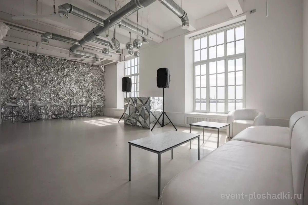 Rubin Loft — Вайт — лофт в Санкт-Петербурге